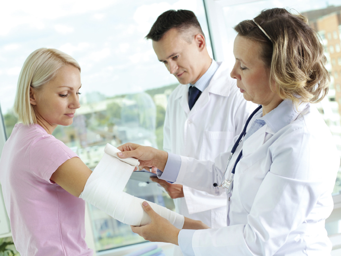 12012014_05_nurse_700_patient_PB