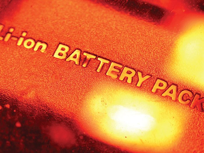 R8-16p50-51_9Lithium.indd